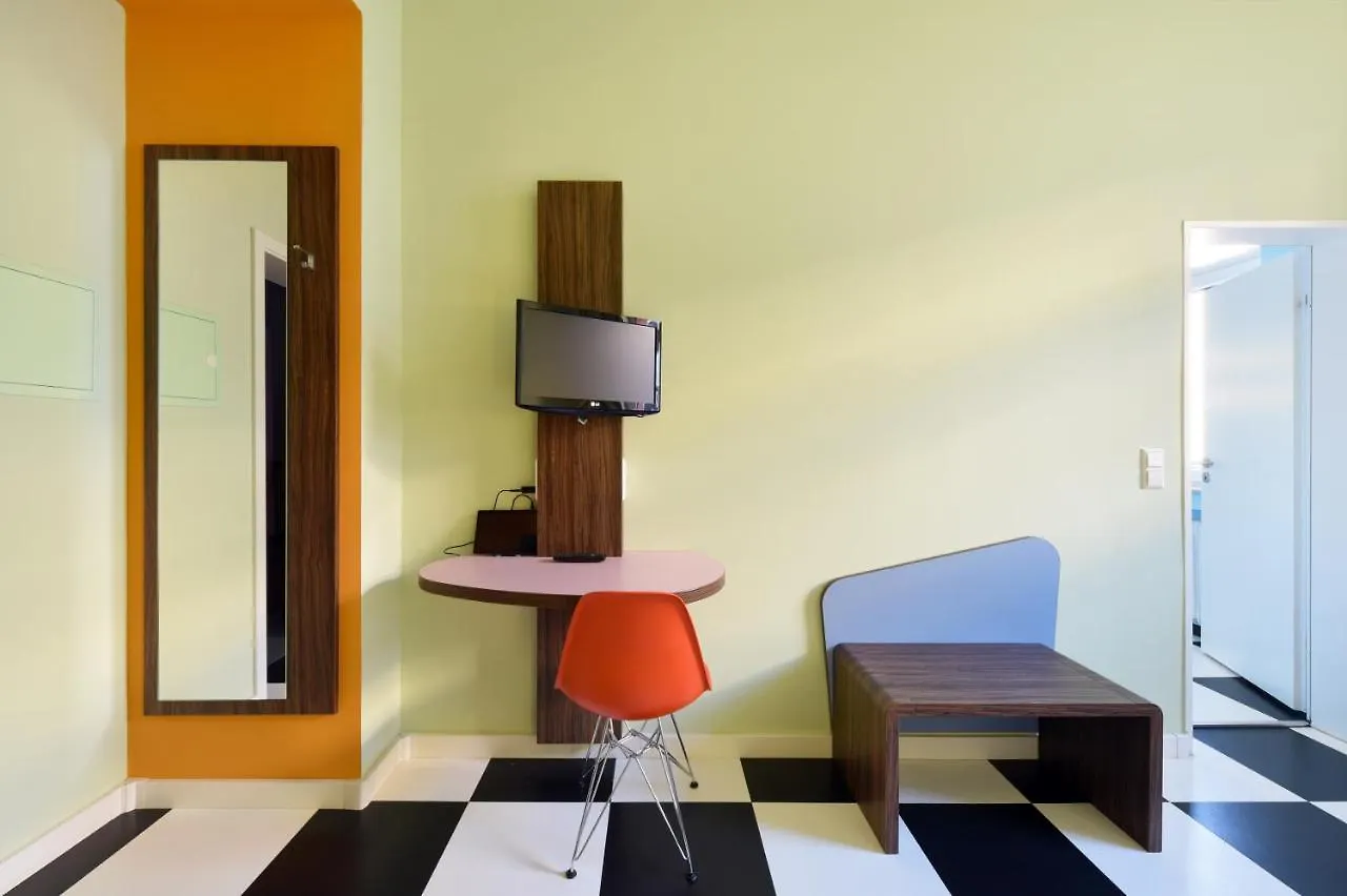 *** Otel Cityhotel Thueringer Hof Design Hannover Almanya